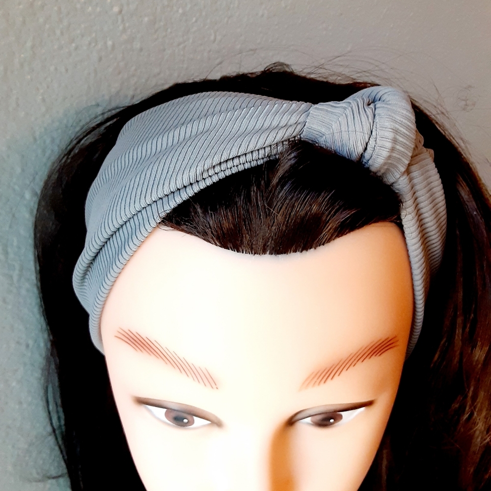 Heather grey ribbed knot headband